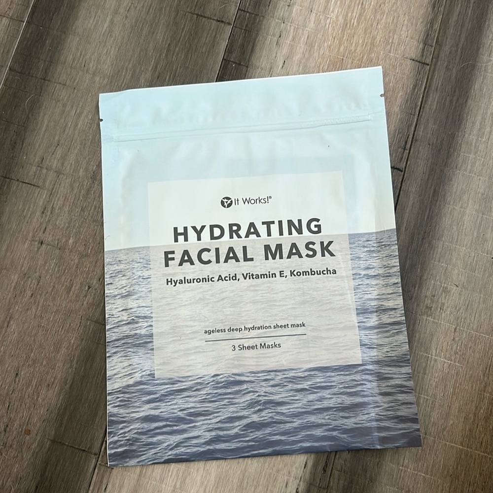 ItWorks Hydrating Facial Mask